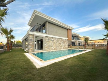 Exterior 1