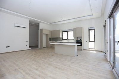Interior 2