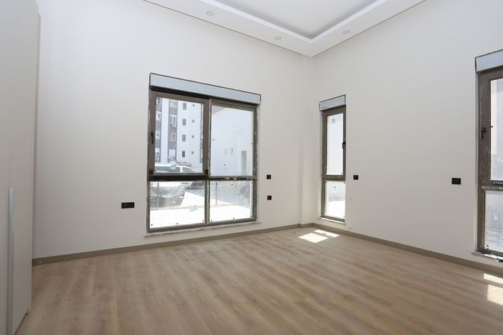 Image No.9-4 Bed House/Villa for sale