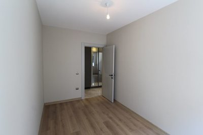 Interior 11