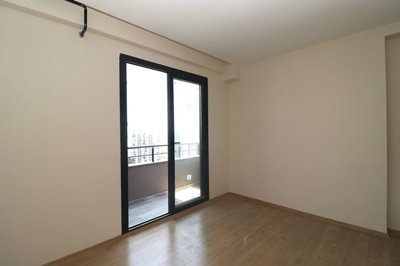 Interior 7