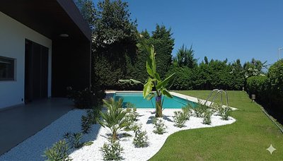 Exterior 7