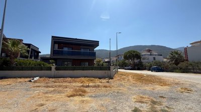 Exterior 4