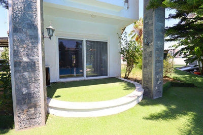 Exterior 6