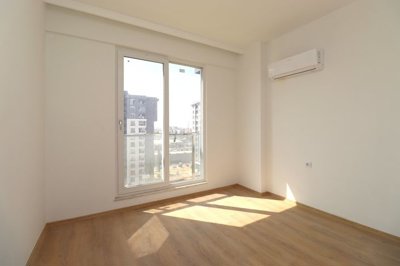 Interior 4