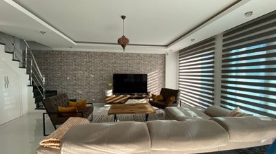Interior 3