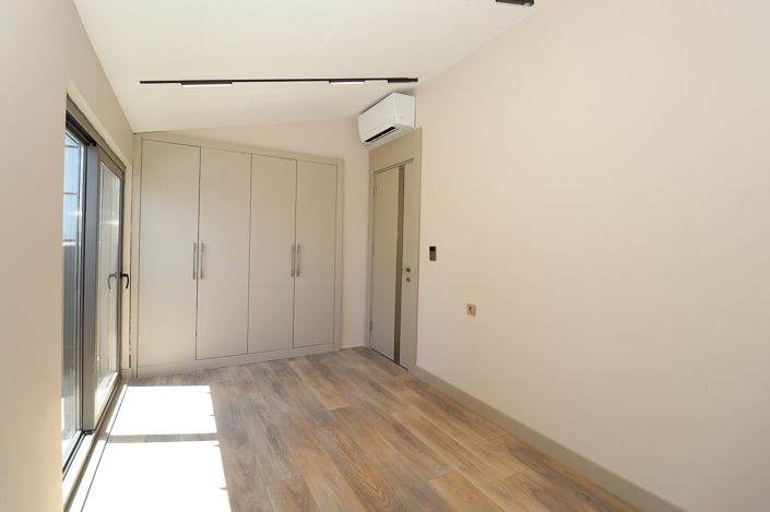 Image No.26-1 Bed Apartment for sale