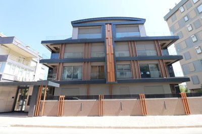 Exterior 3