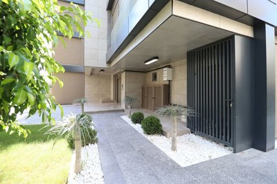 Exterior 5