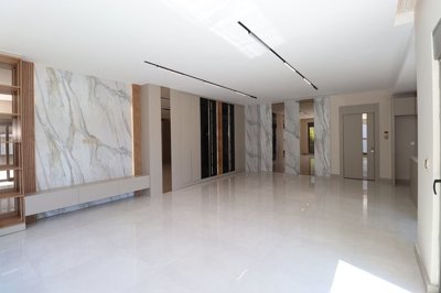 Interior 1