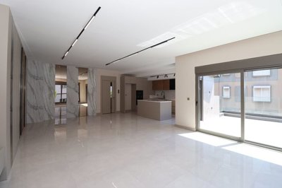 Interior 2