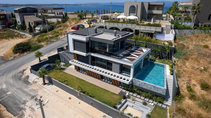 Image No.1-5 Bed House/Villa for sale