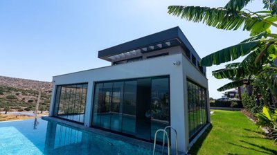 Exterior 5