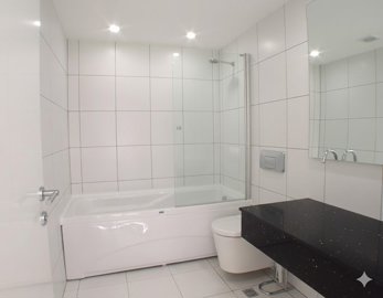 Interior 4