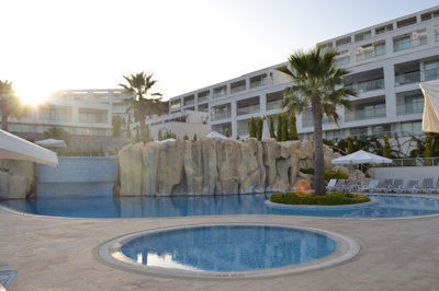 Exterior 5
