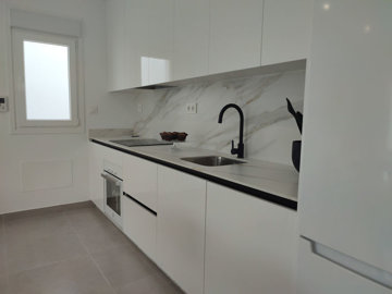 Interior 6