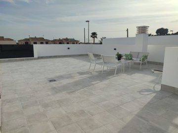 Exterior 4