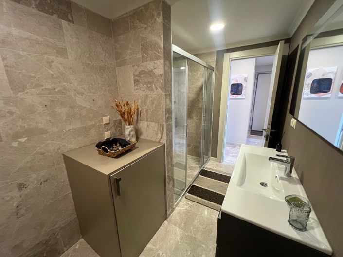 Image No.16-2 Bed Apartment for sale