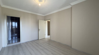 Interior 4