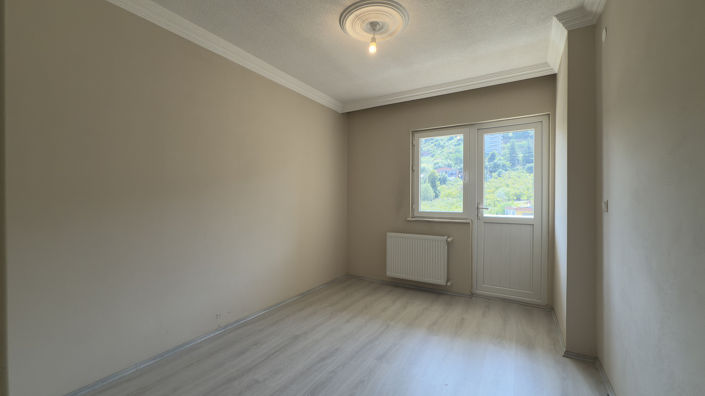 Image No.13-3 Bed Apartment for sale