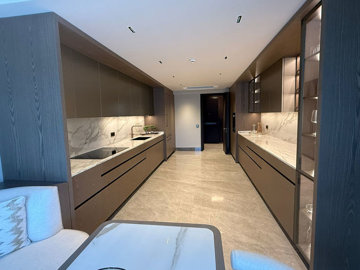 Interior 7