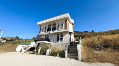 Exterior 1