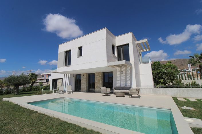 Image No.1-5 Bed House/Villa for sale