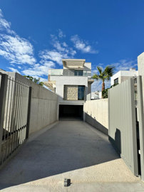 Exterior 12