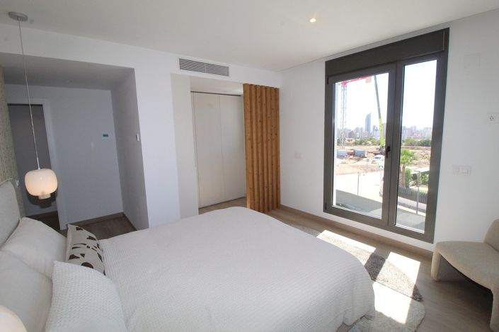 Image No.9-5 Bed House/Villa for sale