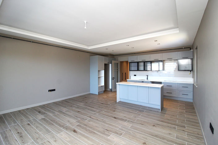 Image No.12-3 Bed Apartment for sale