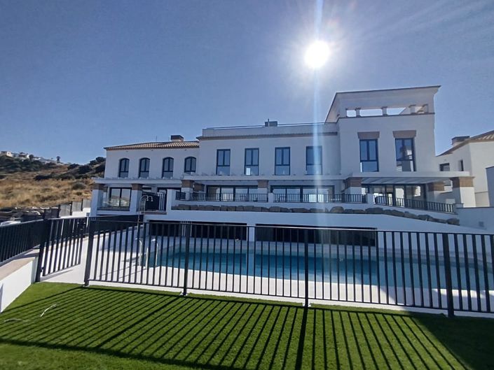 Image No.2-2 Bed House/Villa for sale