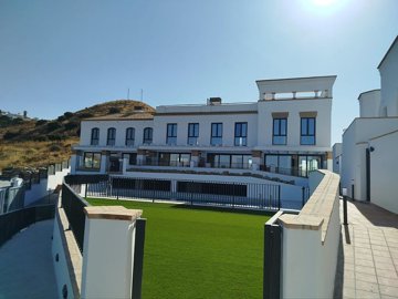 Exterior 7