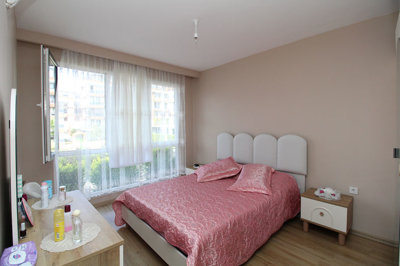 Interior 4
