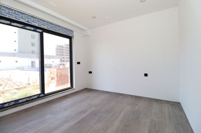 Image No.10-1 Bed Apartment for sale