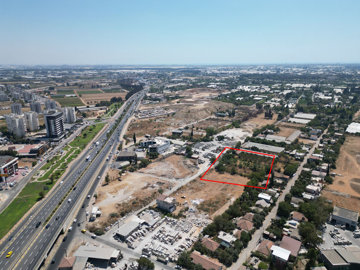1 - Muratpasa, Land