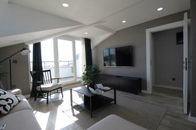 Interior 10