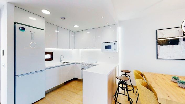 Image No.12-2 Bed Apartment for sale