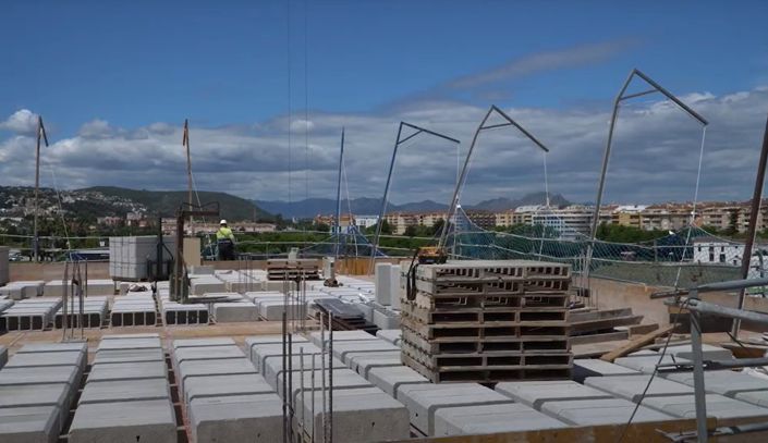 Image No.13-2 Bed Apartment for sale