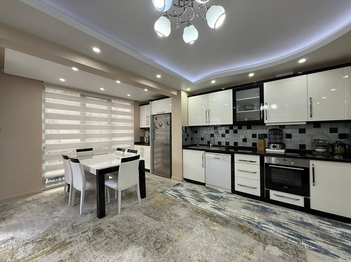 Image No.17-2 Bed Apartment for sale