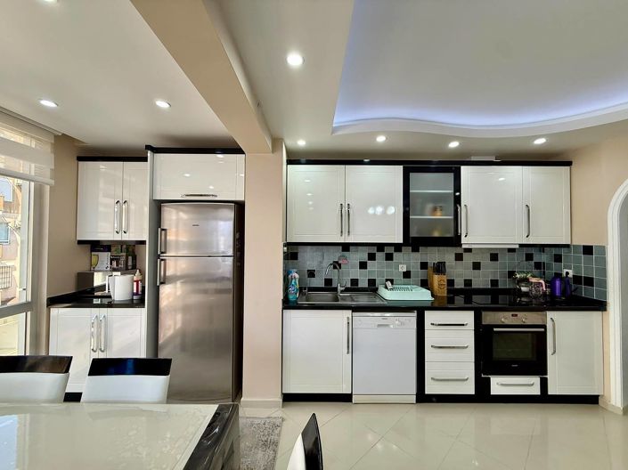 Image No.17-2 Bed Apartment for sale