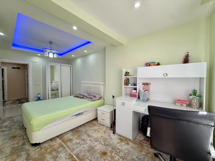 Image No.18-2 Bed Apartment for sale