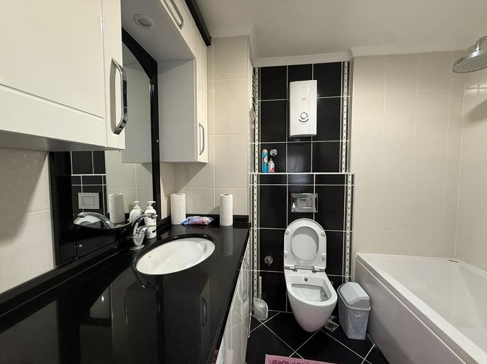 Image No.23-2 Bed Apartment for sale