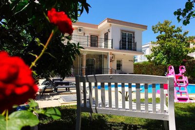 Exterior 4