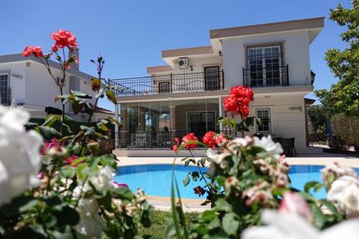 Exterior 8