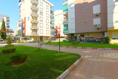 Exterior 4