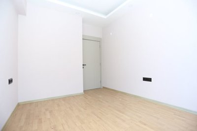 Interior 5