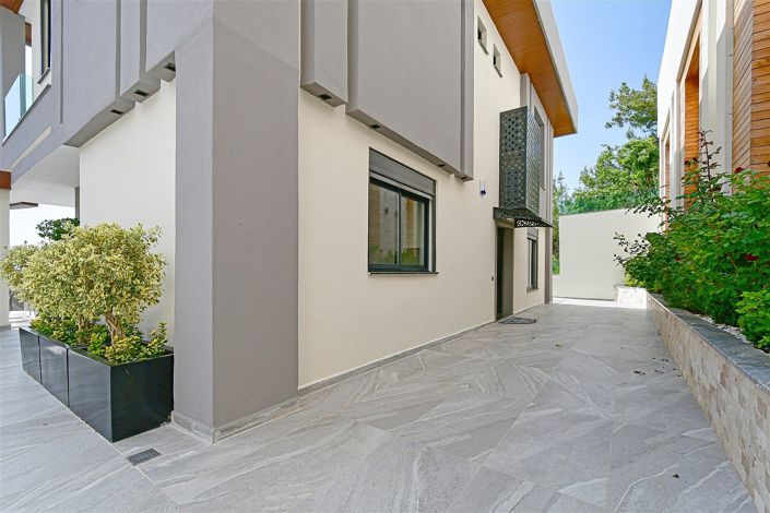 Image No.12-4 Bed House/Villa for sale