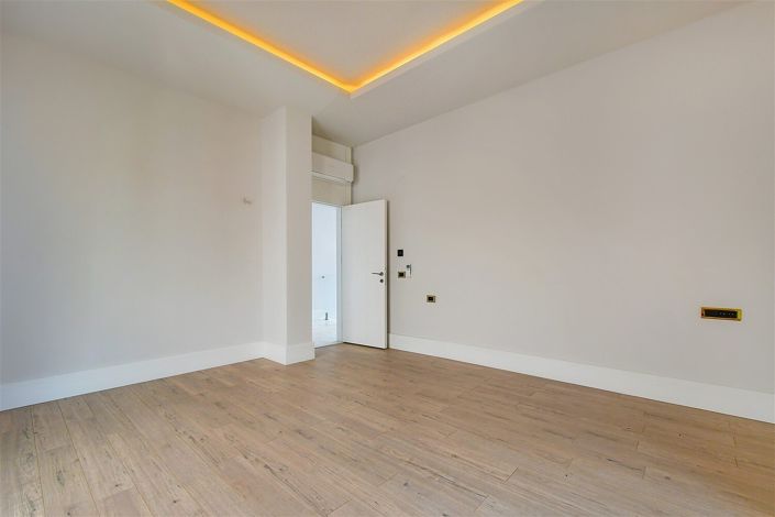 Image No.32-4 Bed House/Villa for sale