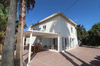 Exterior 3