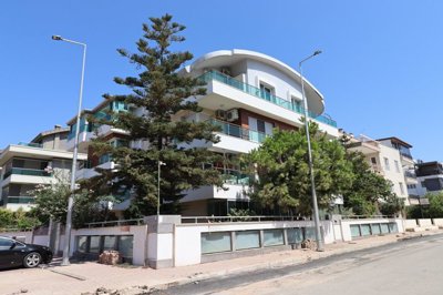 Exterior 1